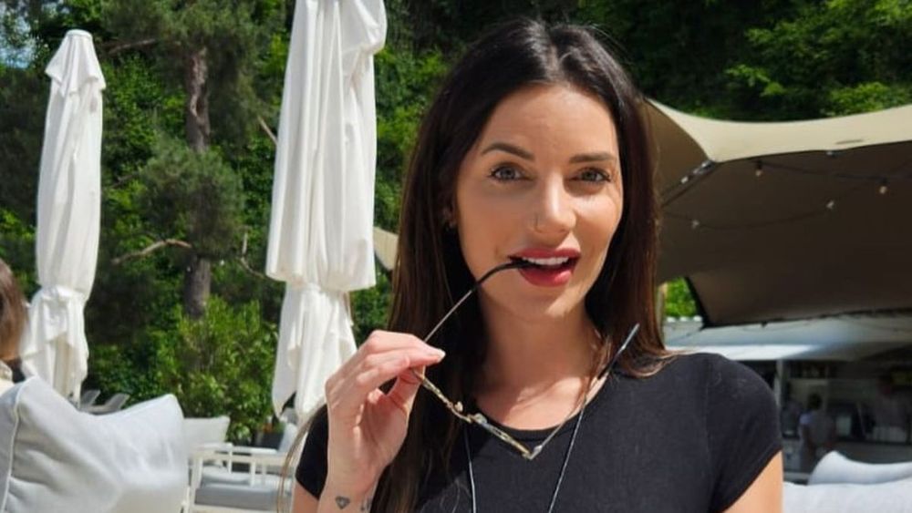 Nadège Lacroix : future maman célibataire, elle se fait lyncher sur le web