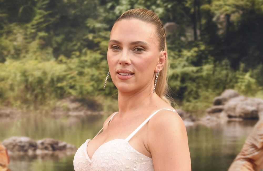 Le twist simple de Scarlett Johansson qui change tout à la queue-de-cheval