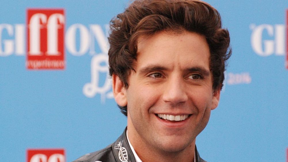 Mika raconte la tragique histoire de son titre "Relax" : "Ça a impacté toute la ville"