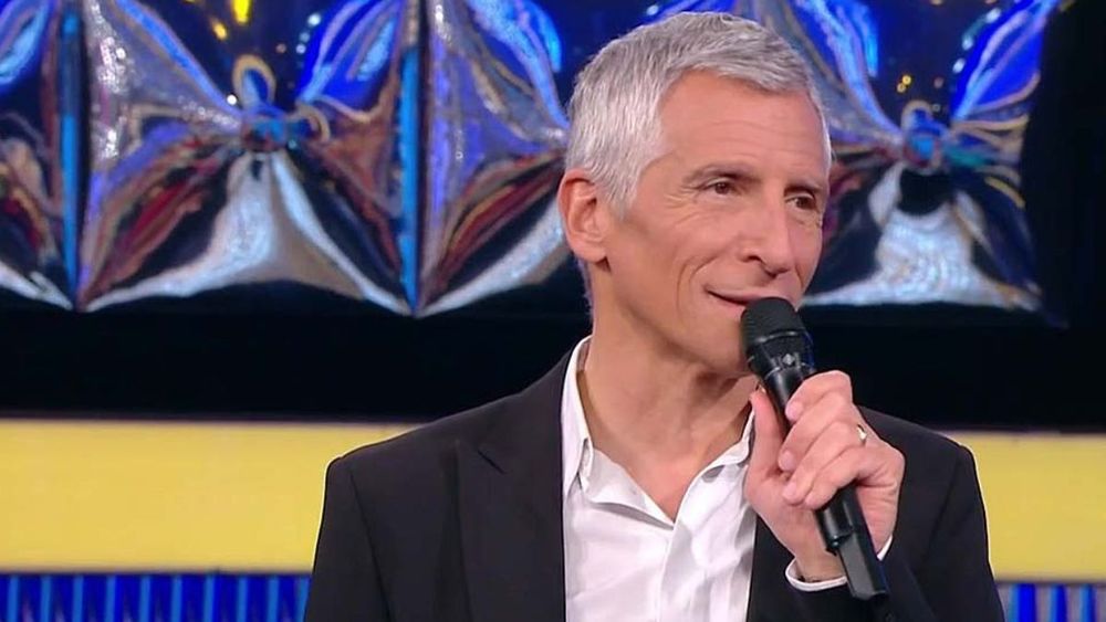 Nagui prend la défense de l'un de ses musiciens, "Fabien essaye de...