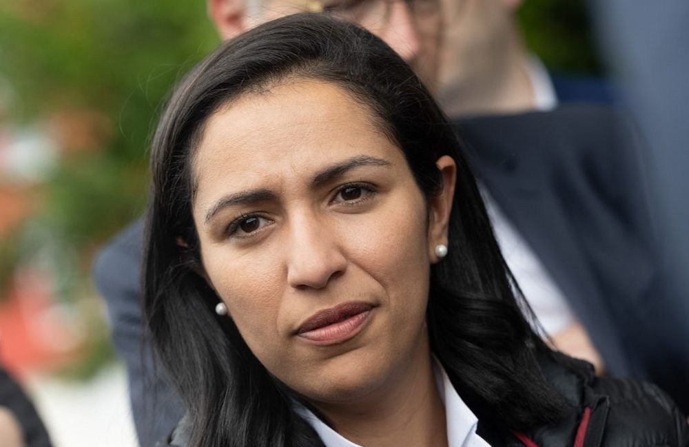 Violences sexuelles : pour Sarah El Haïry, le « principe de précaution » doit primer sur la présomption d’innocence
