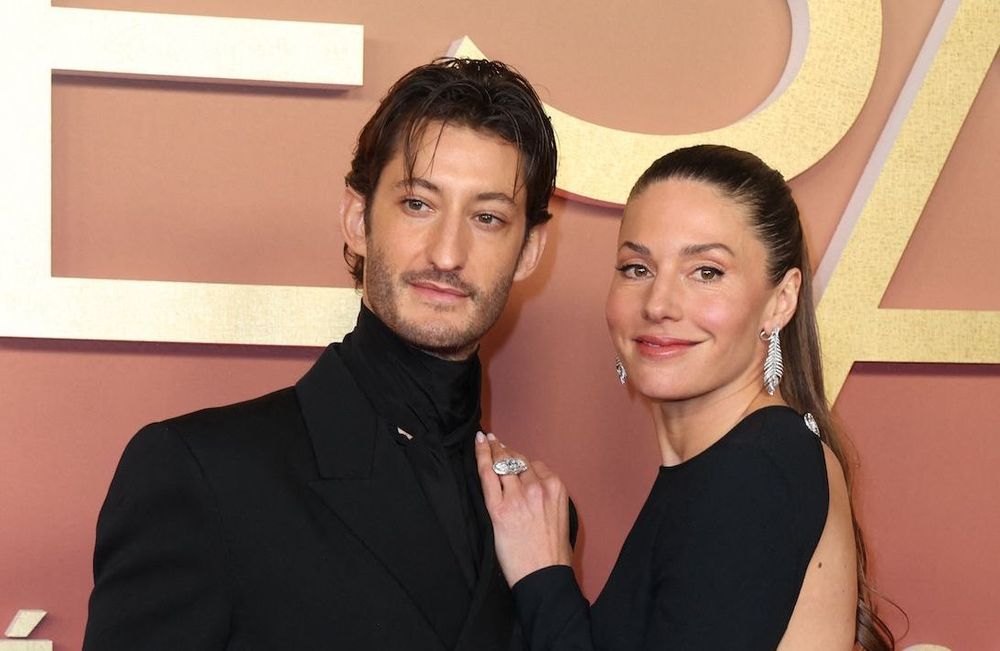 Pierre Niney : sa compagne Natasha Andrews dévoile un aperçu de leur quotidien à la campagne