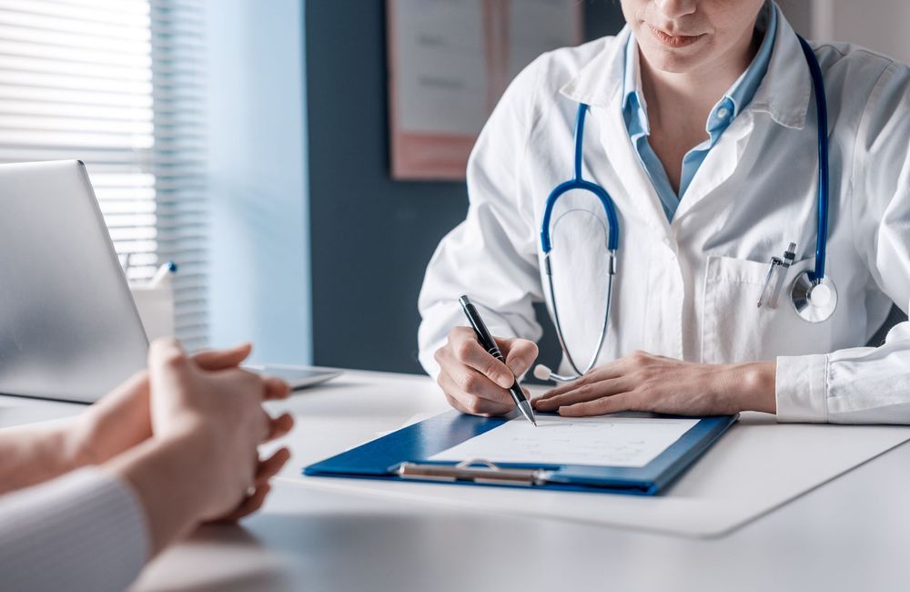 Consultation médicale : ce qui change bientôt pour le reste à charge des patients