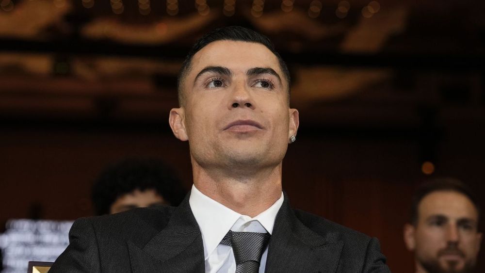 Draguée par Cristiano Ronaldo, cette ex-chroniqueuse de TPMP de Cyril Hanouna le démonte, "Je le trouve hyper figé"