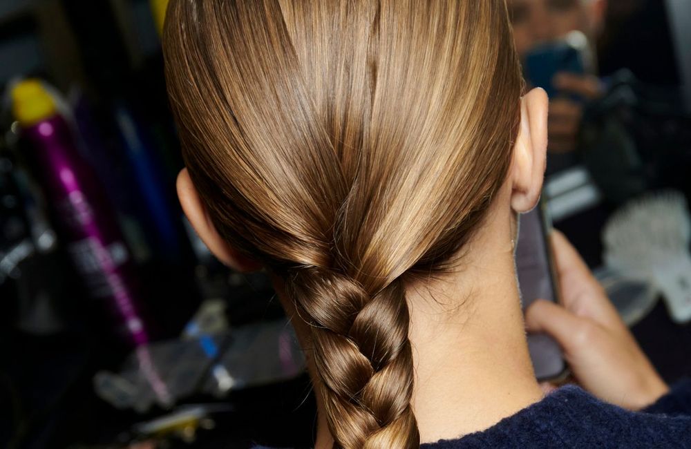 Cette coiffure de notre enfance fait son grand retour cette saison