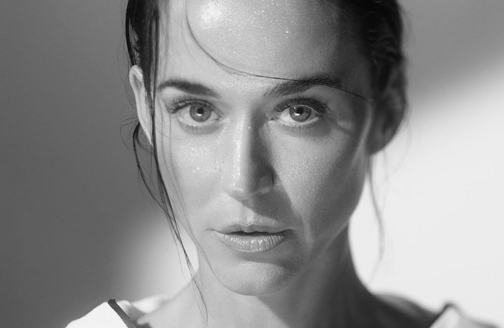 Best of mode de la semaine : Katy Perry pose pour Balenciaga, Rick Owens dévoile des dessous avec Livy…