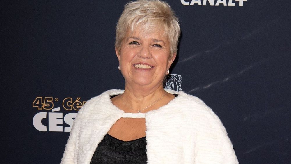 “On a des vies parallèles” : Mimie Mathy dévoile son quotidien avec son mari, Benoist Gérard