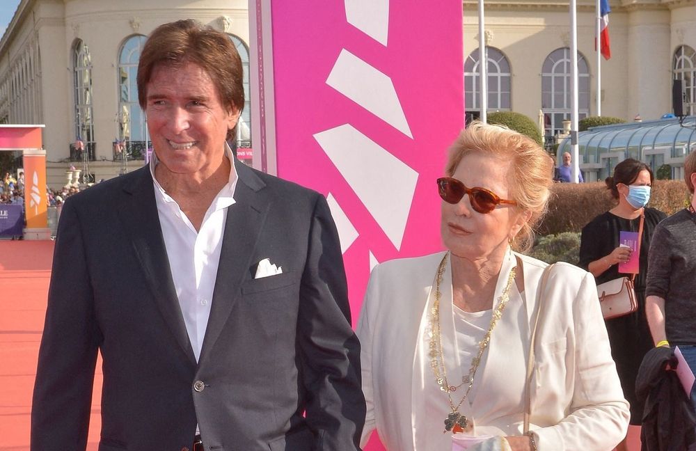 « Elle cherche l’homme idéal » : Sylvie Vartan fait de rares révélations sur sa fille adoptive Darina