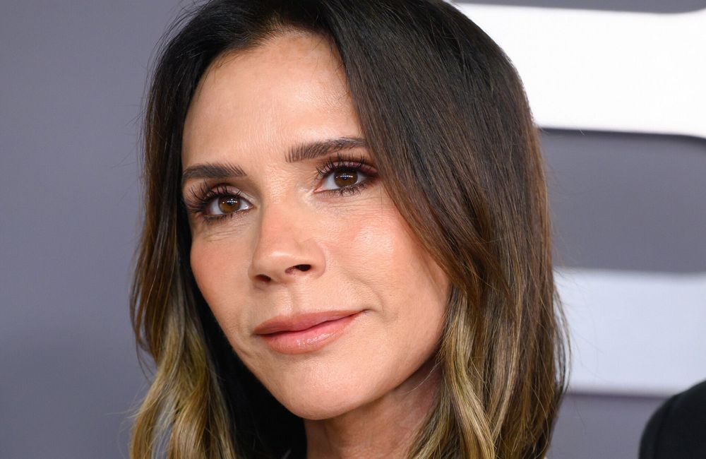 Victoria Beckham : un célèbre maquilleur dévoile le secret de son make-up des yeux signature