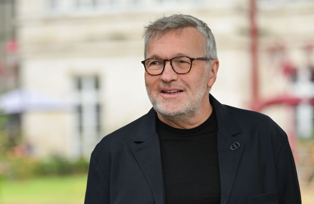 Laurent Ruquier séparé, il se confie sur sa rupture avec le chroniqueur Hugo Manos