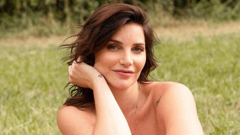 "Ne soyez pas…" : Nadège Lacroix, en pleine grossesse, pousse un gros coup de gueule face aux commentaires qu'elle reçoit