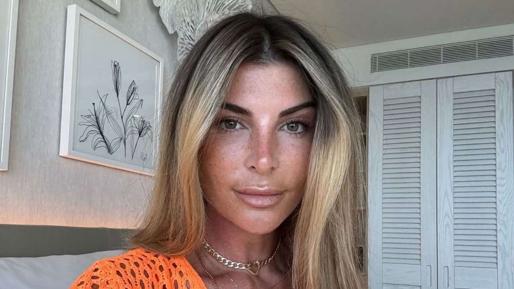 "Elle est malade" : Mélanight plus mince que jamais, sa nouvelle silhouette inquiète les internautes