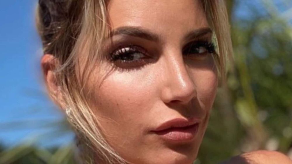 "Évasion réussie" : Nadège Lacroix maman, elle fait une annonce inattendue !