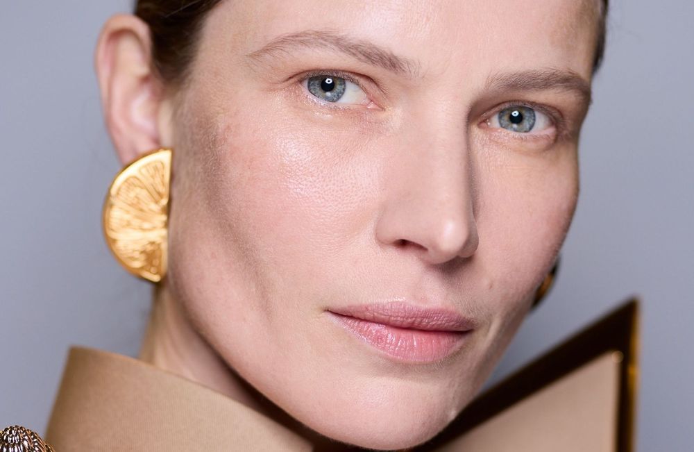 Anti-âge : 3 astuces pour bien choisir son soin à l'acide hyaluronique