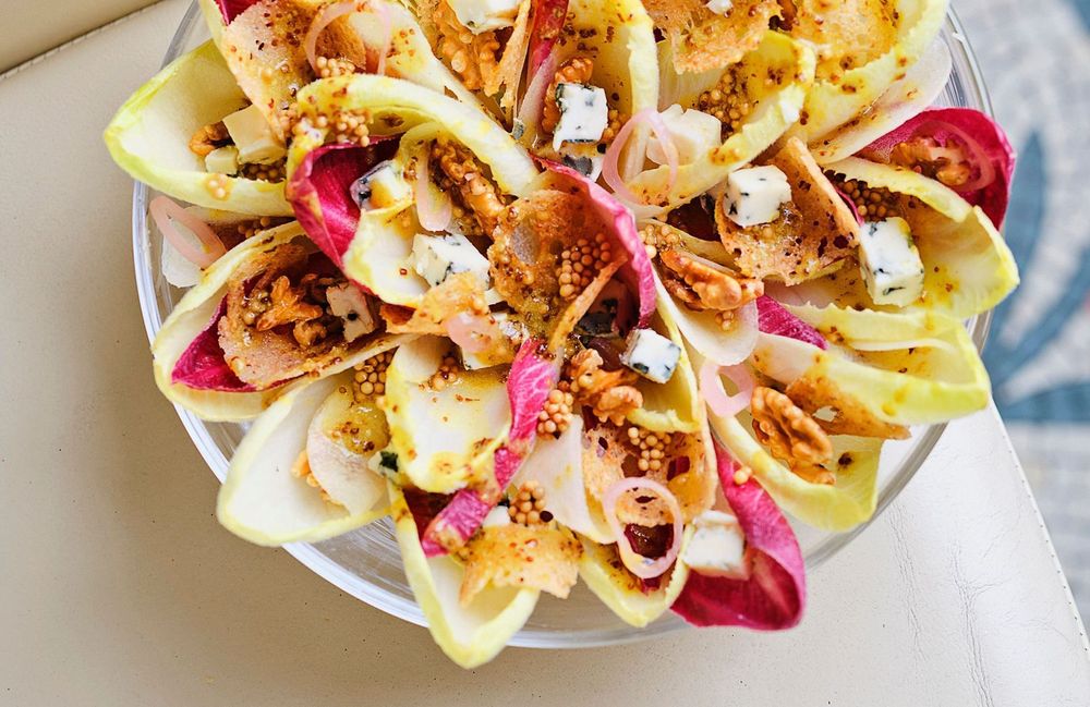 Voici 3 astuces express pour rendre une endive crue moins amère