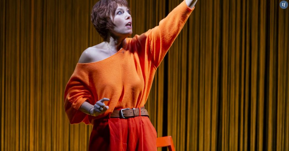 Entre le monologue et Mylène Farmer, Mélanie Page monte sur scène avec "Ce qui ne nous tue pas"