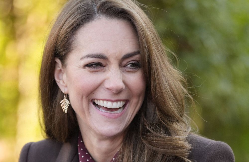 Kate Middleton est apparue avec une magnifique chevelure bouclée
