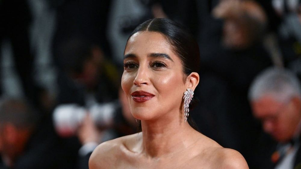 Écartée d'un film pour ses origines, Leïla Bekhti dénonce le racisme au cinéma : "Femme voilée, soumise..."
