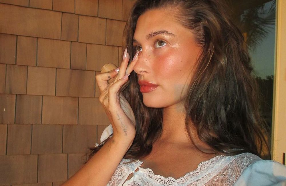 Rhode : Hailey Bieber dévoile un nouveau produit parfait pour l’été