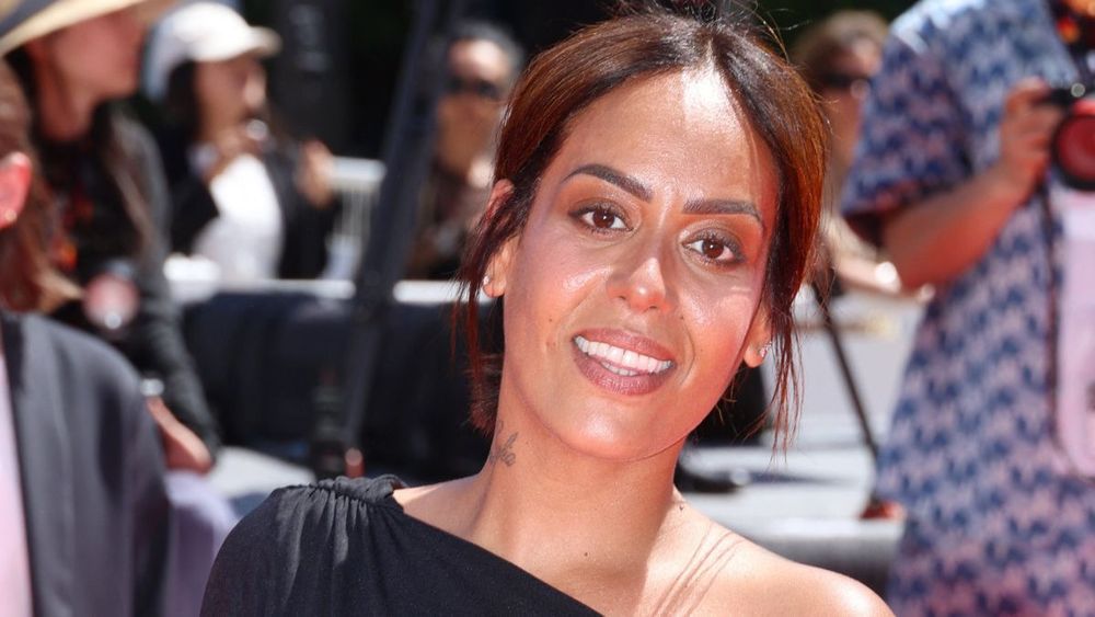 D’origine algérienne et marocaine, Amel Bent se lâche sans détour sur son pays d’accueil : “J’aime pas la France parce que…”