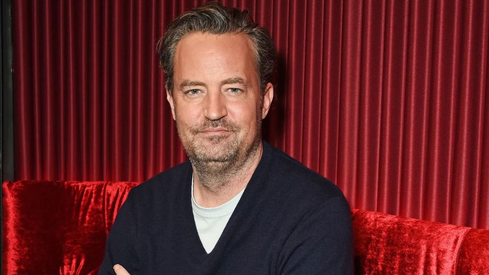 Matthew Perry : montre, scripts, album photos… les effets personnels de l’acteur bientôt vendus aux enchères !