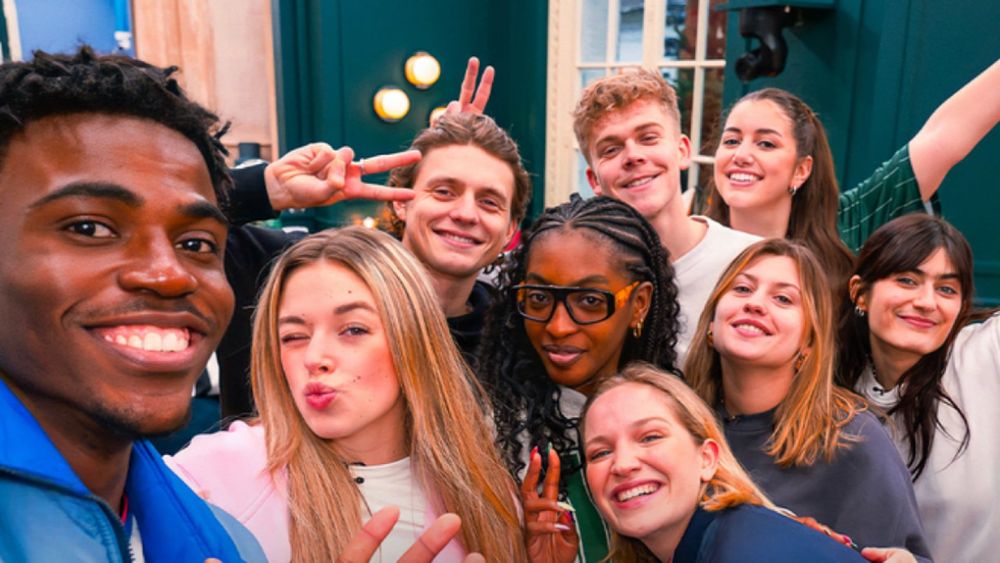 "Décédée cette nuit" : les candidats de la Star Academy bouleversés par un terrible drame en pleine tournée !