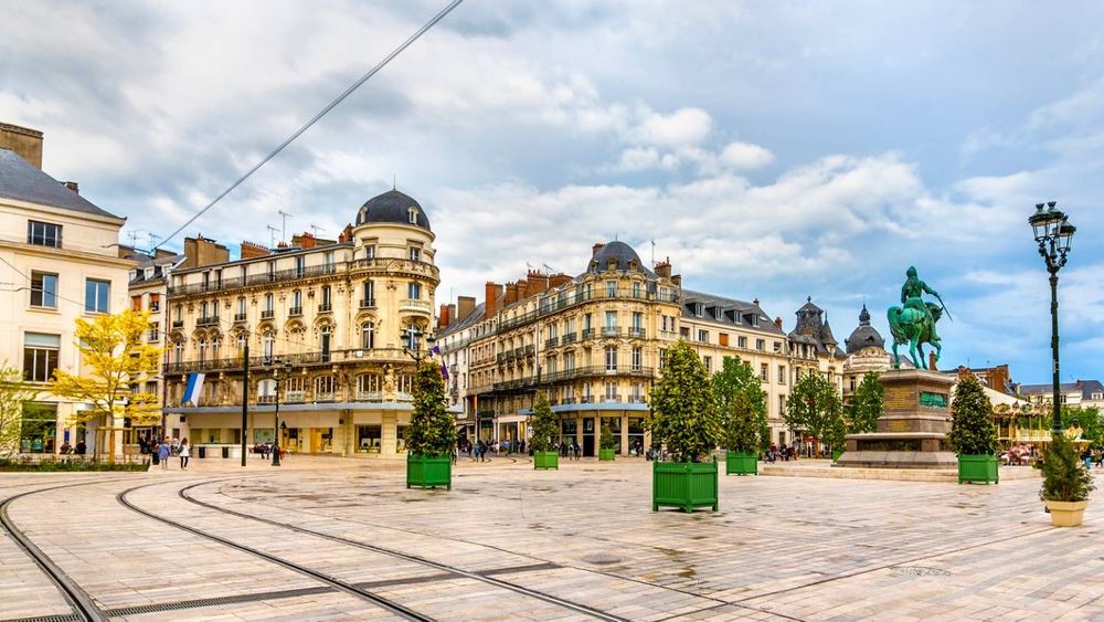 Immobilier à Orléans : découvrez l'évolution des prix à l'achat et à la location entre juillet et août 2024