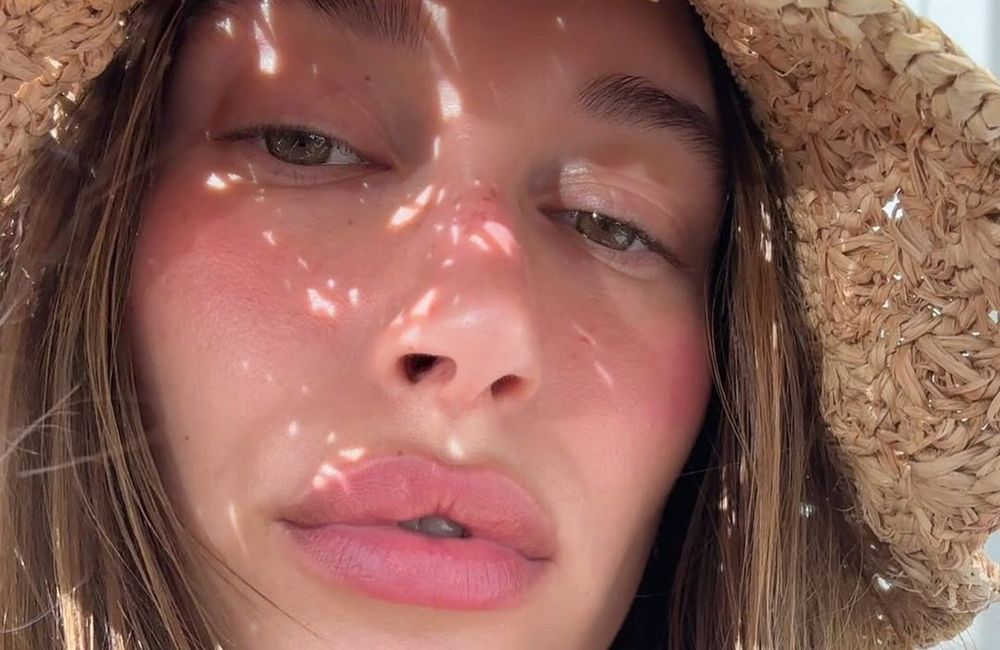 Hailey Bieber : ce geste beauté qu’elle évite volontairement