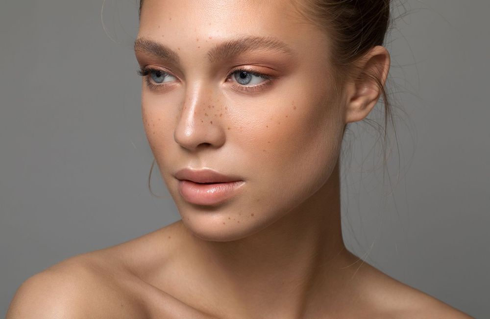 Voici le secret d’un dermatologue pour afficher une bouche repulpée sans injection