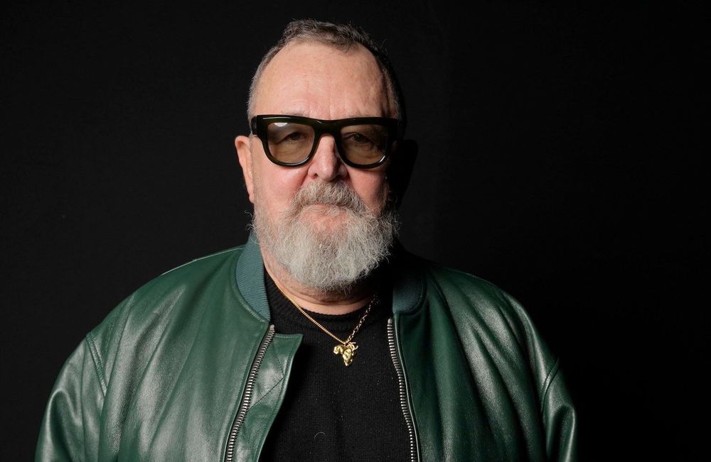 Qui est Michel Gaubert, l’homme de l’ombre des grands défilés de mode ?