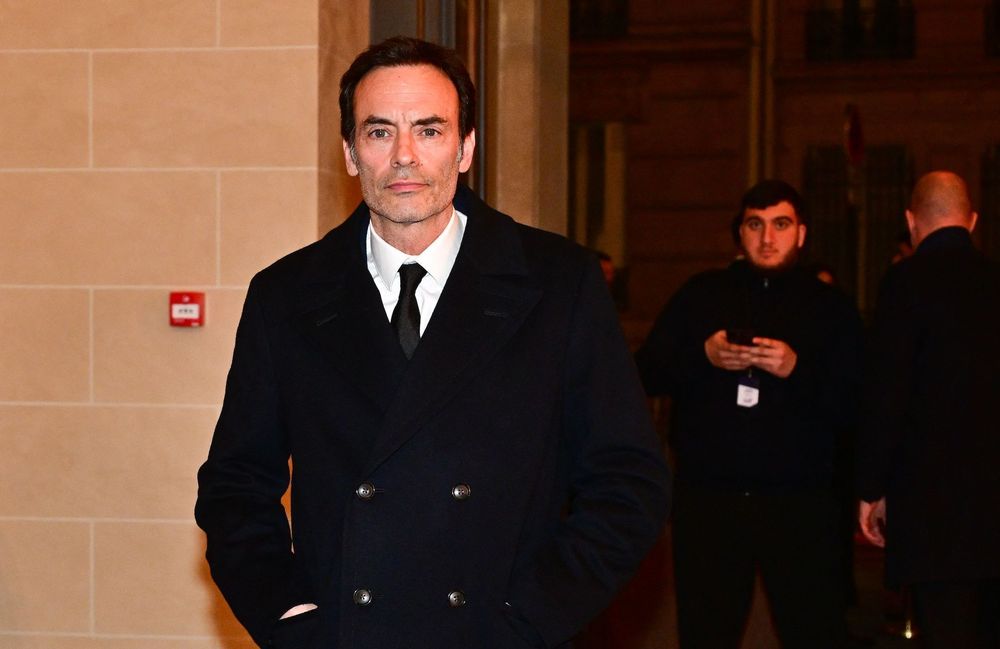 Anthony Delon : loin des querelles familiales, il partage un Noël convivial avec ses filles à Douchy