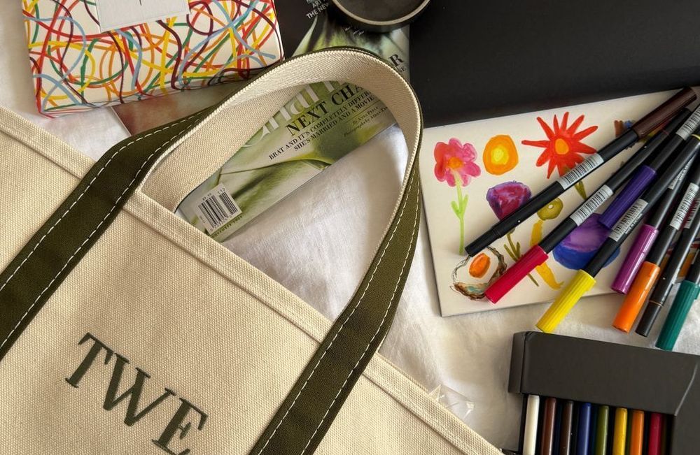 Qu’est-ce que le « sac analogique », l'accessoire pensé pour contrer le scrolling ?