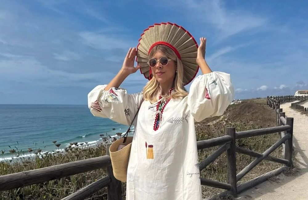 Sur Instagram, les modeuses ont toutes craqué pour ce chapeau plissé