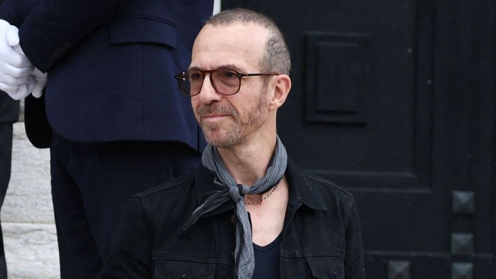 Calogero contraint de suspendre sa tournée : "J'espère qu'une autre date sera proposée"