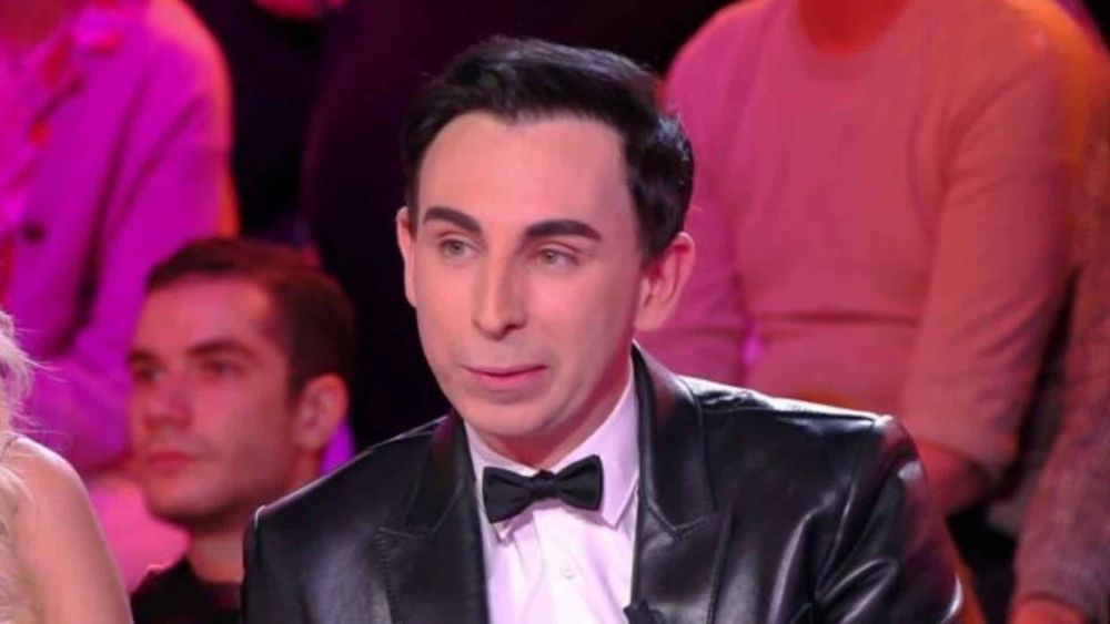 "J'étais sur mon scooter..." : Jordan de Luxe, abordé par un inconnu, il découvre la double vie de son compagnon depuis 5 ans !