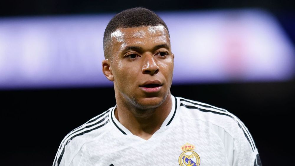 "Ça ressemble à un p…" : la réaction sans filtre de Kylian Mbappé en découvrant pour la première fois le stade de Séville