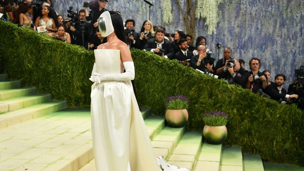 Met Gala 2026 : Timothy Mudiayi tacle les pires looks, "vas-y, tu m'as saoulé"
