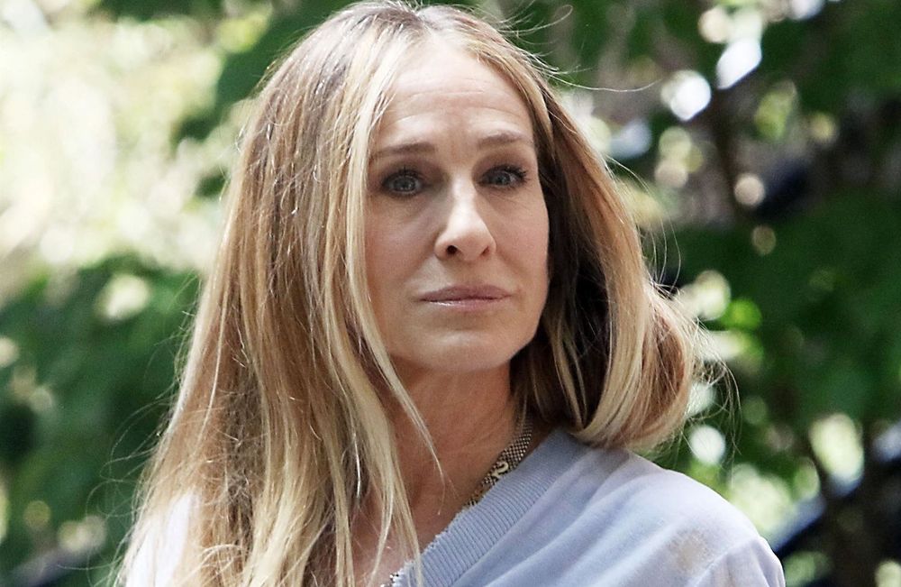 Sarah Jessica Parker : à 59 ans, elle prouve que cet accessoire cheveux n’a pas d’âge