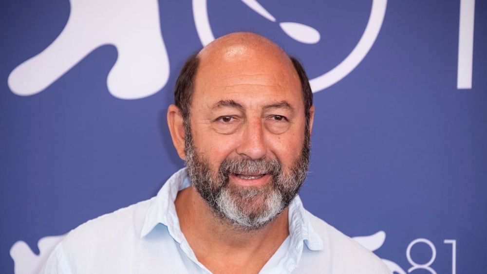D'origine algérienne, Kad Merad restreint par son père : "Il ne voulait pas qu'on..."