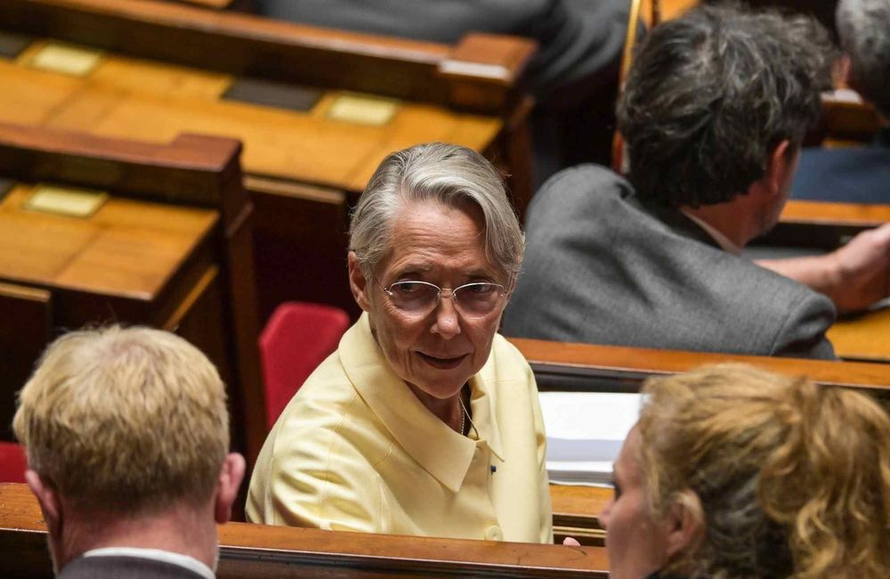 Sexisme en politique : quand Elisabeth Borne raconte sans détour son passage à Matignon