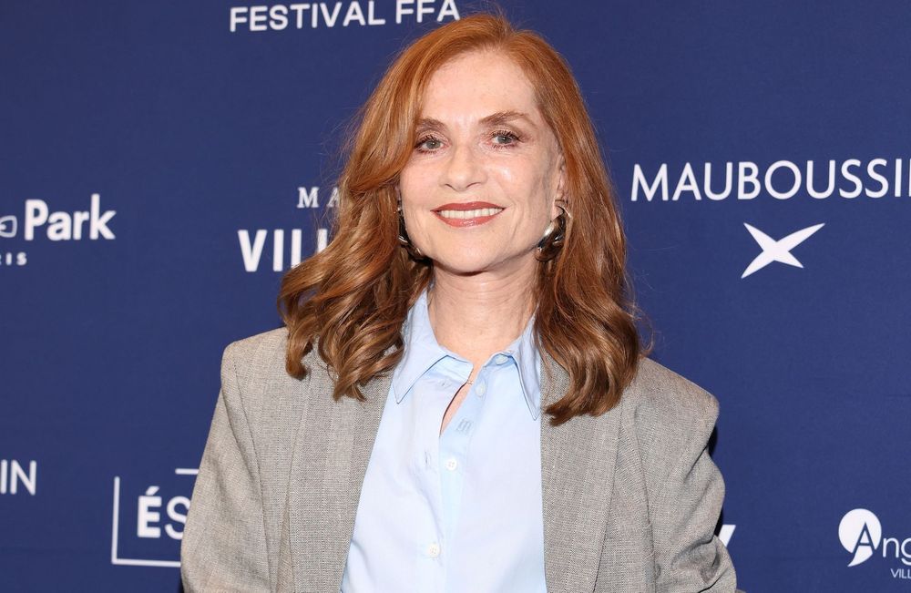 Au Festival d'Angoulême, Isabelle Huppert réinvente l’allure boyish