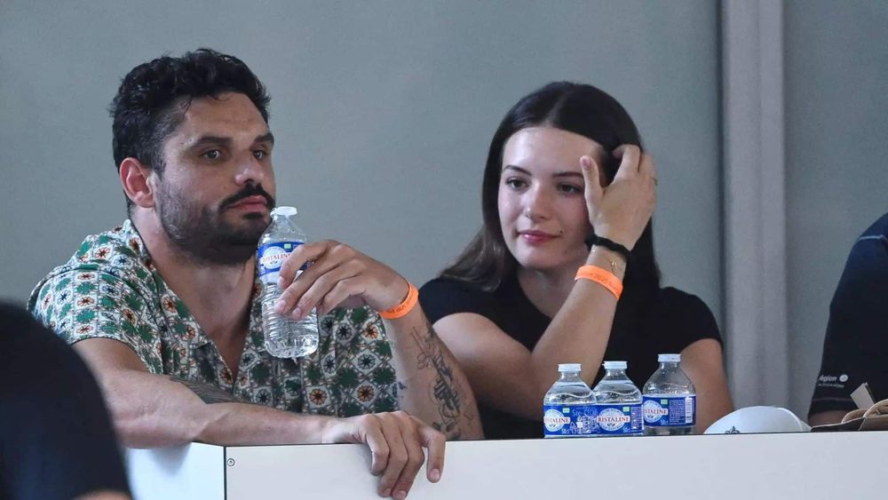 Elsa Bois et Florent Manaudou : en couple, ils officialisent en vidéo !