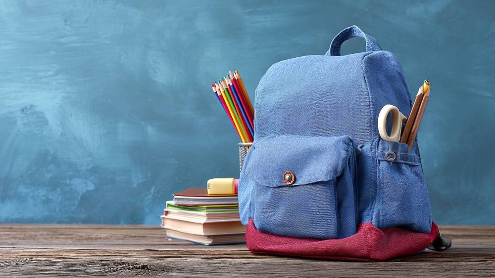 Allocation de rentrée scolaire 2026 : la CAF verse jusqu'à 466 euros selon l'âge de l'enfant