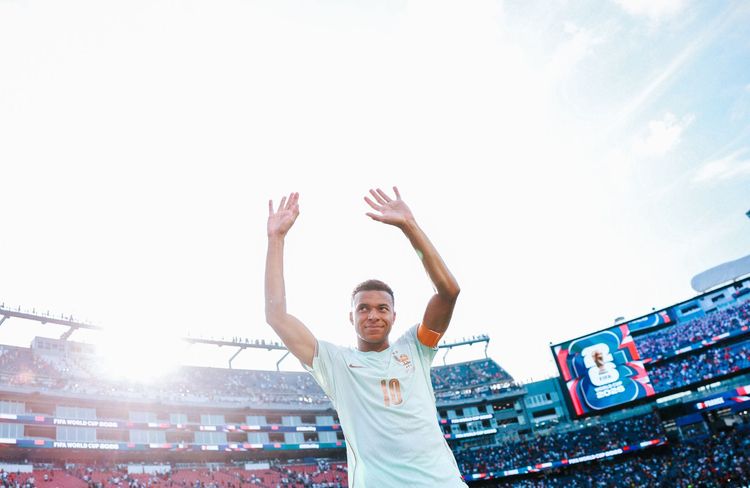 L'édito de ELLE : « Cher Kylian », notre lettre ouverte au capitaine des Bleus