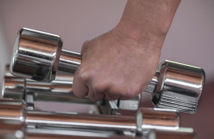 Qu’est-ce que la leucine, cet acide aminé qui aide à préserver la masse musculaire après 50 ans ?