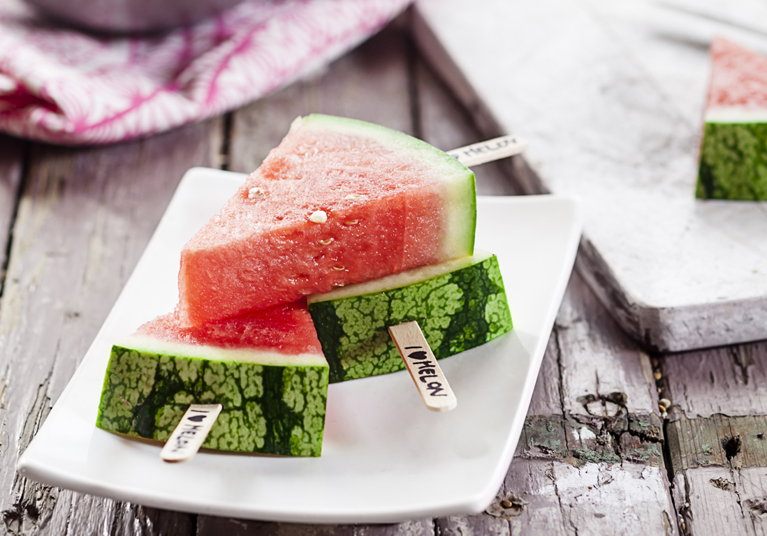 Quels sont les 9 fruits d’été les moins caloriques ?