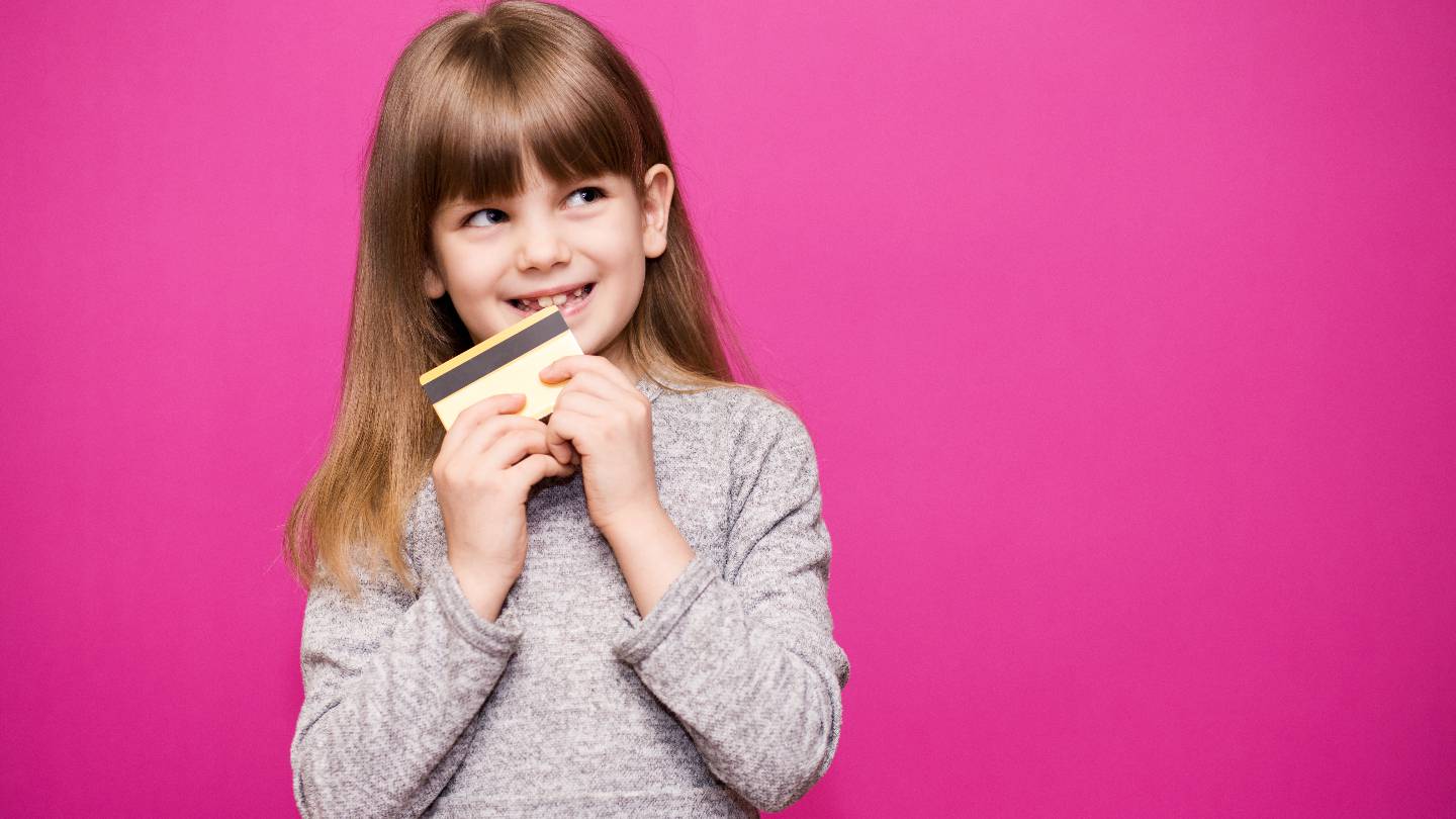 Argent : votre enfant (mineur) a-t-il le droit de faire un achat tout seul ?