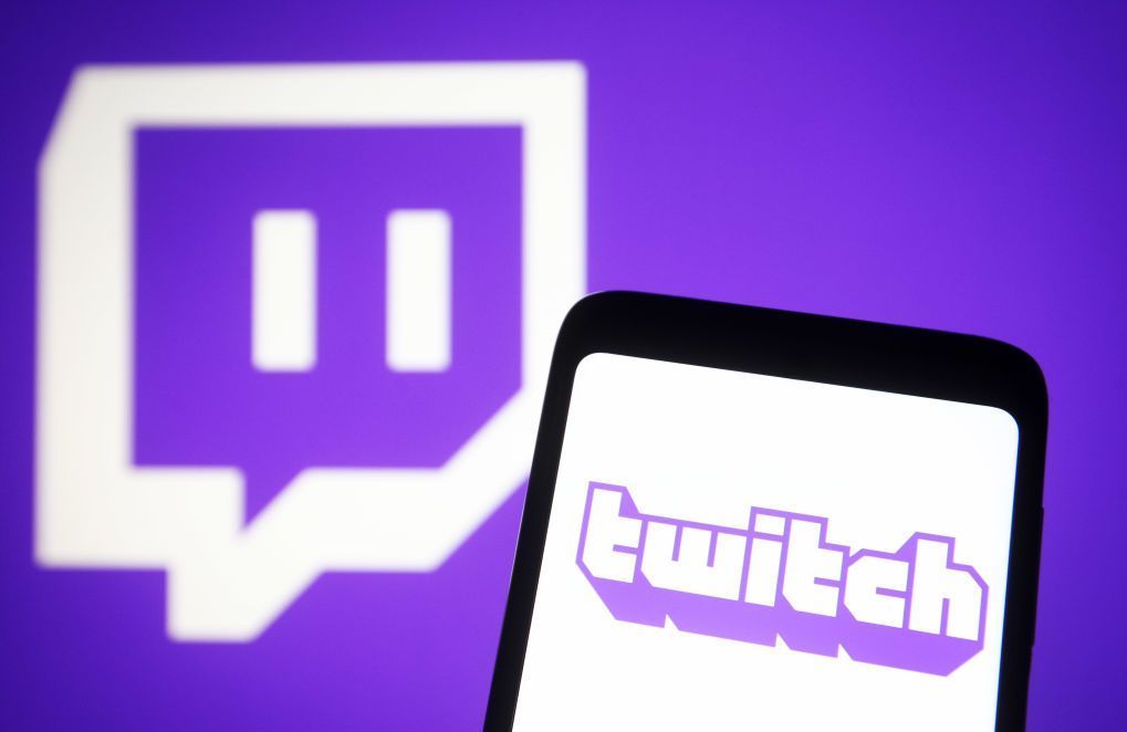 Sur Twitch, « Et Ta Cause » récolte plus de 72 000 euros pour le planning familial