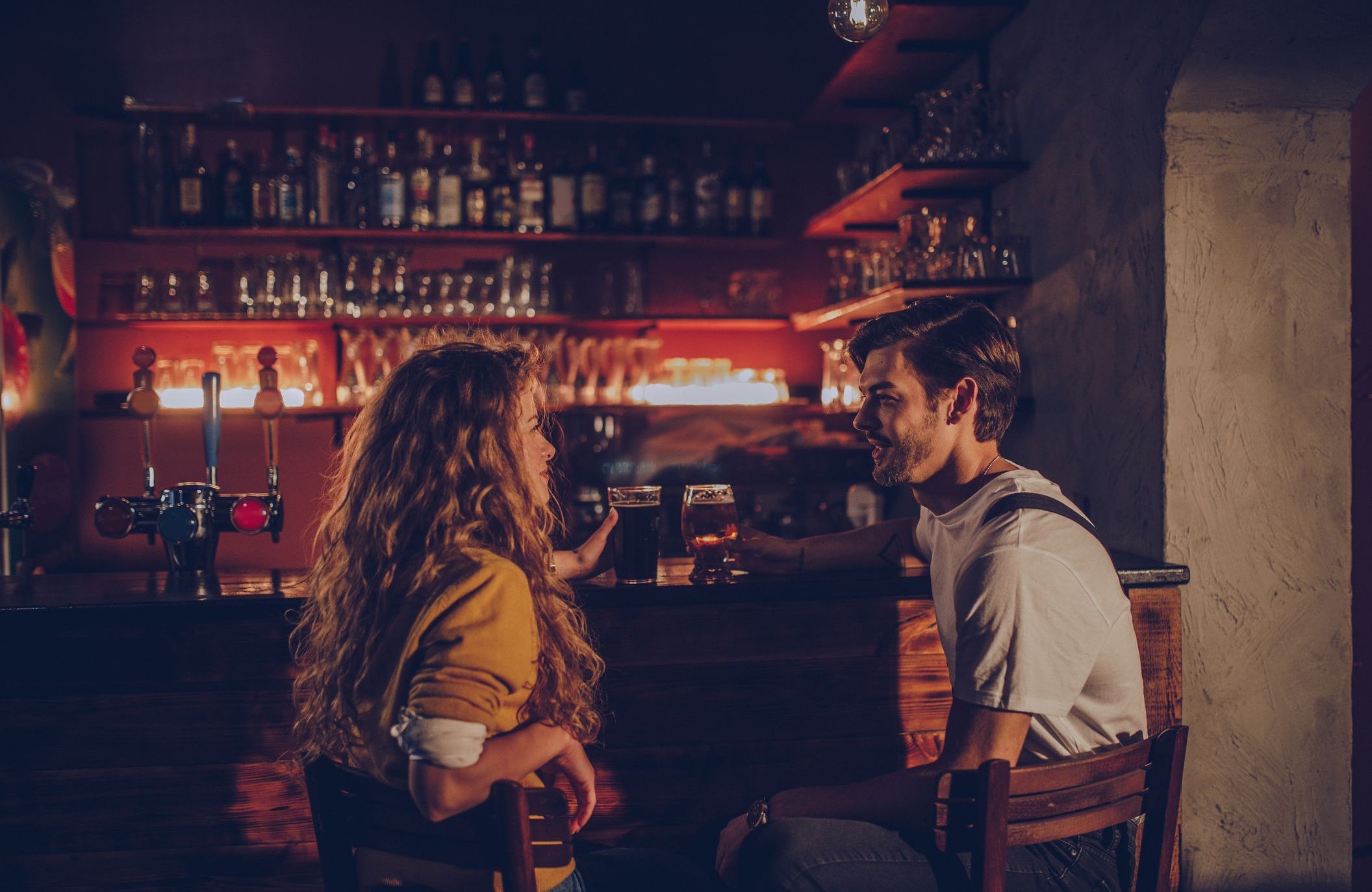 D’après une étude, cette habitude refroidit les célibataires dès le premier rencard