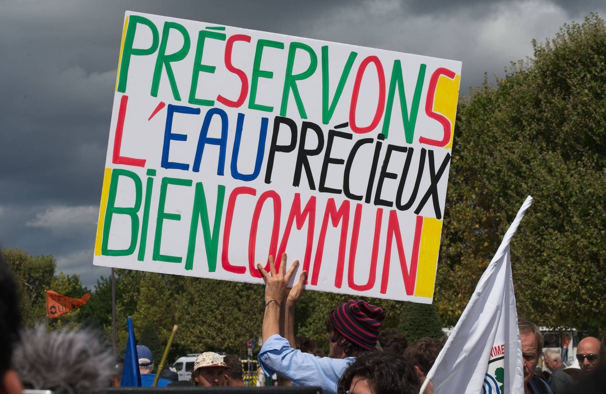 Procès des organisateurs des manifestations contre les « mégabassines » : que leur reproche la justice ?